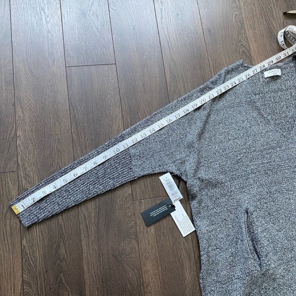 ARITZIA Babaton Baylor Sweater in Heathered Grey - Picture 3 of 6